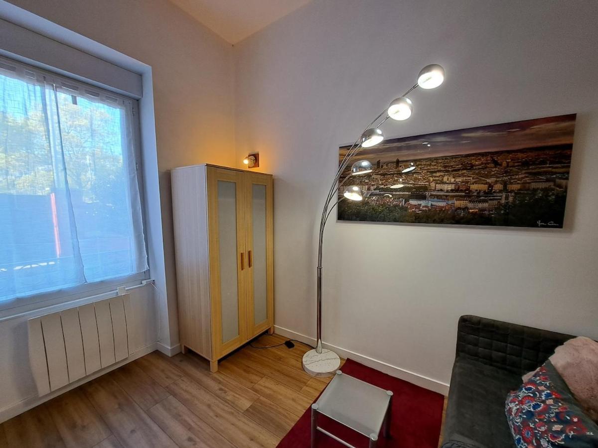 Studio Cosy Entierement Renove A Deux Pas De Lyon Fontaines-sur-Saone Bagian luar foto