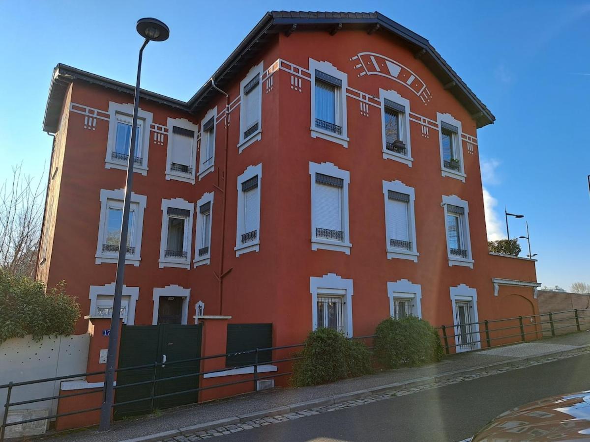 Studio Cosy Entierement Renove A Deux Pas De Lyon Fontaines-sur-Saone Bagian luar foto